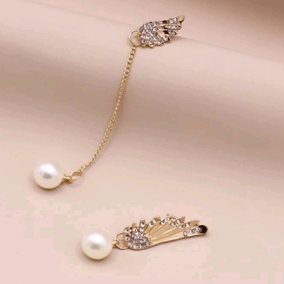 Gold Boho asymmetrical rhinestone pearl Dainty wings Fairy earrings 💖2/$30 - Picture 11 of 11